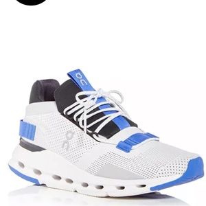 UNWORN On Cloud CloudNovas in Specialty Blue, white, & black!